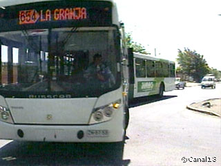 TRANSANTIAGO SE TI&Ntilde;E DE AMARILLO